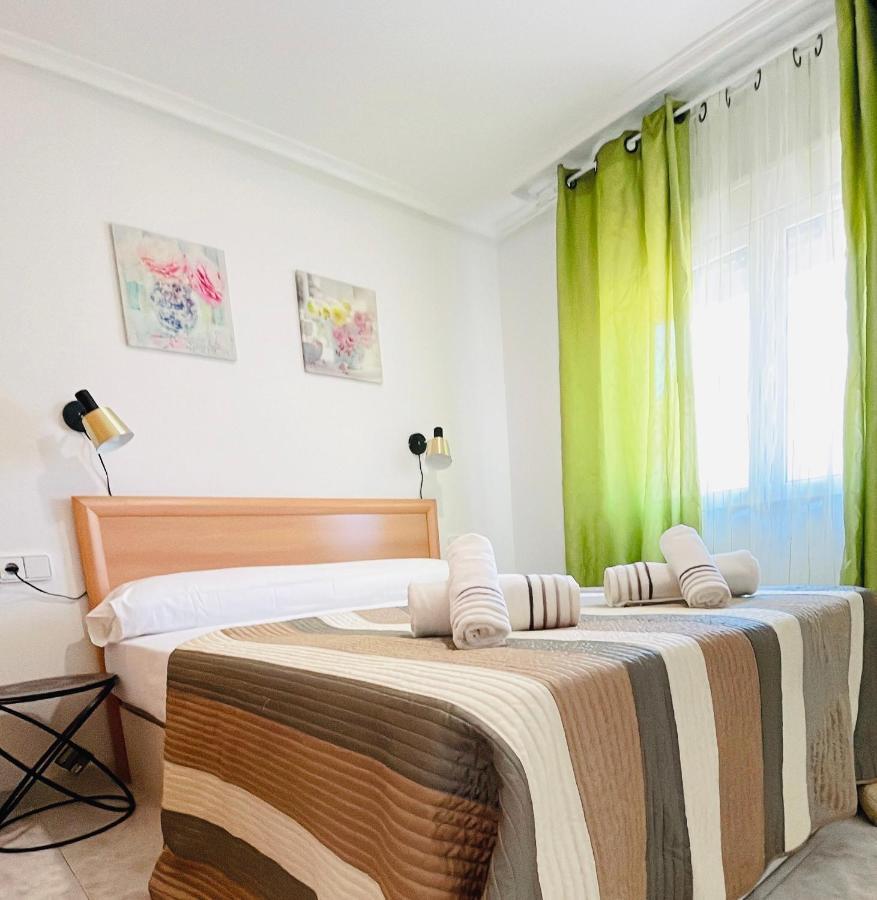 Apartamento Calipso Plus Салоу Екстер'єр фото